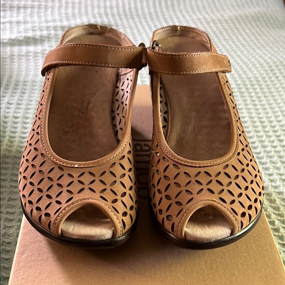 Jambu Tan Mules with Woven Leather Design